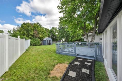 28610 Lynhaven Drive North Olmsted OH 44070