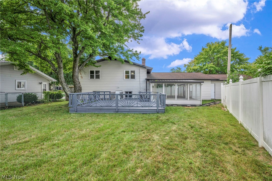 28610 Lynhaven Drive North Olmsted OH 44070