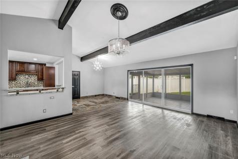 28610 Lynhaven Drive North Olmsted OH 44070