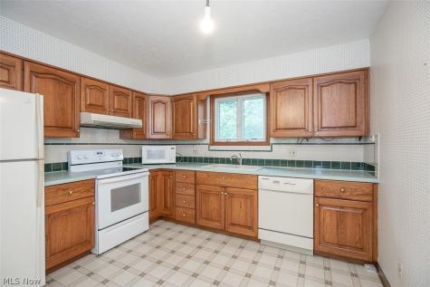 5837 Wickfield Drive Parma Heights OH 44130