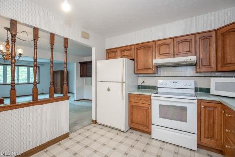 5837 Wickfield Drive Parma Heights OH 44130