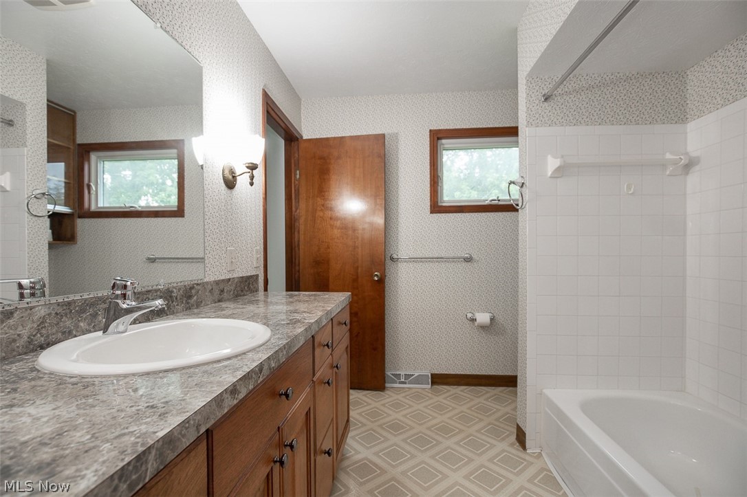 5837 Wickfield Drive Parma Heights OH 44130
