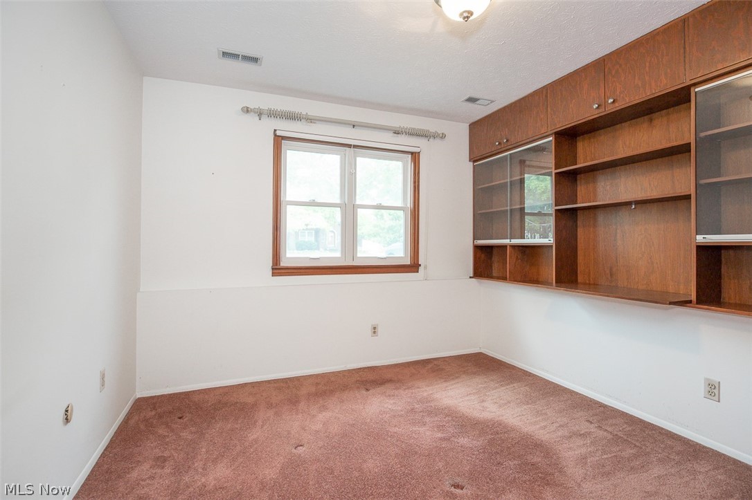 5837 Wickfield Drive Parma Heights OH 44130
