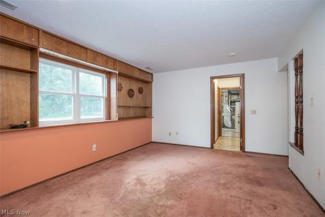 5837 Wickfield Drive Parma Heights OH 44130