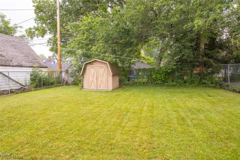 5837 Wickfield Drive Parma Heights OH 44130