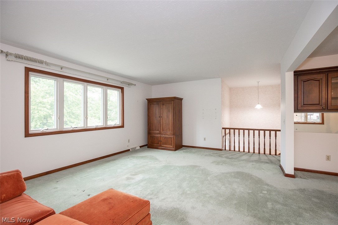 5837 Wickfield Drive Parma Heights OH 44130