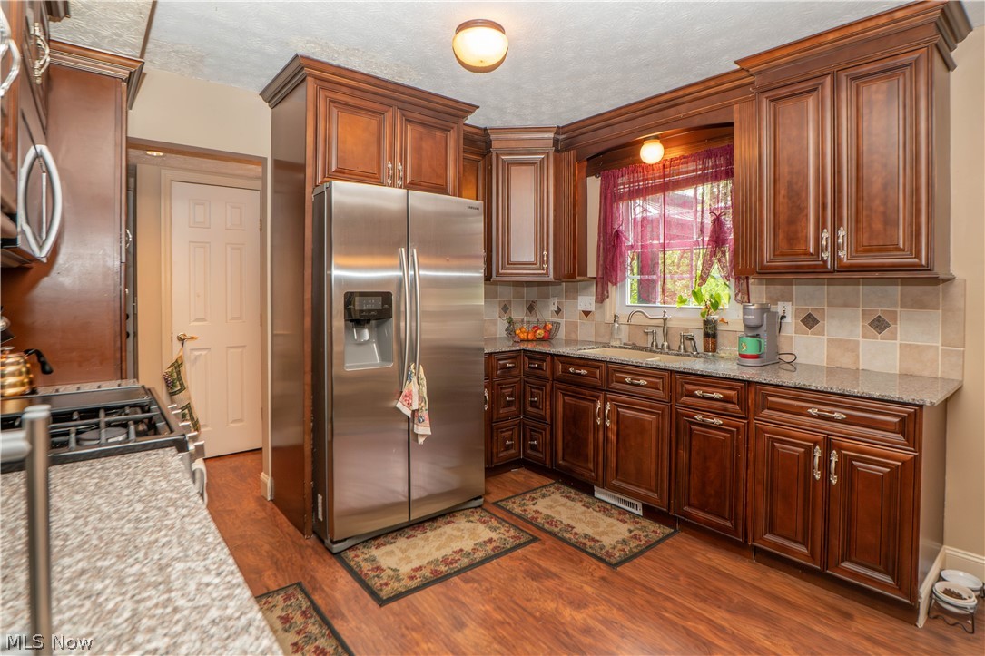 484 Stull Avenue Akron OH 44312