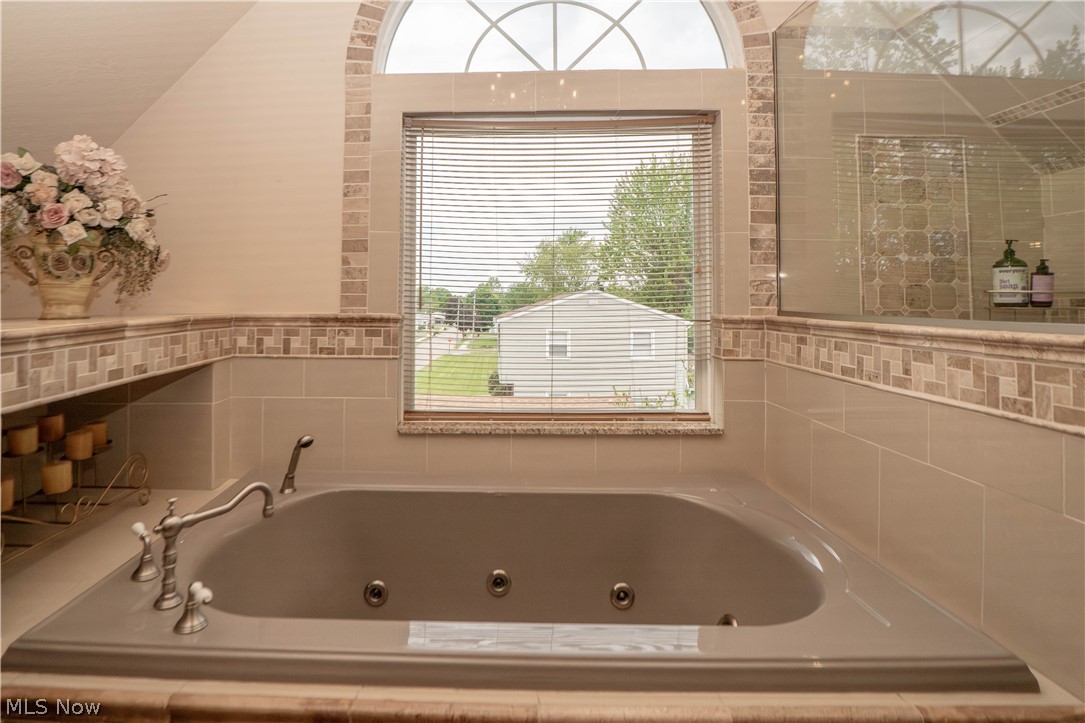 484 Stull Avenue Akron OH 44312