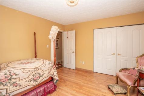 484 Stull Avenue Akron OH 44312