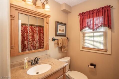 484 Stull Avenue Akron OH 44312