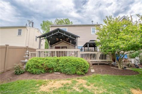 484 Stull Avenue Akron OH 44312