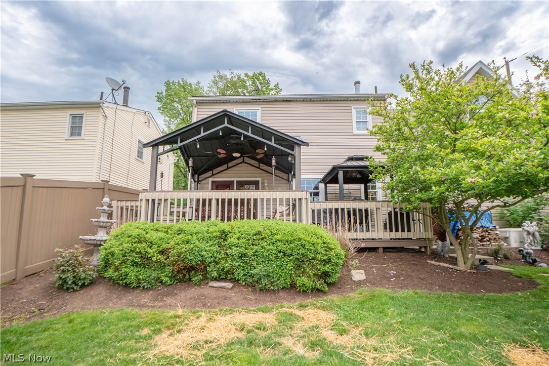 484 Stull Avenue Akron OH 44312