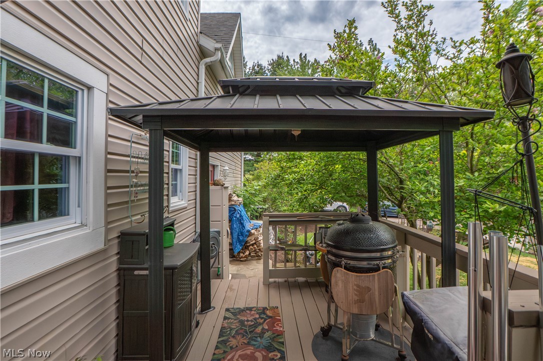 484 Stull Avenue Akron OH 44312