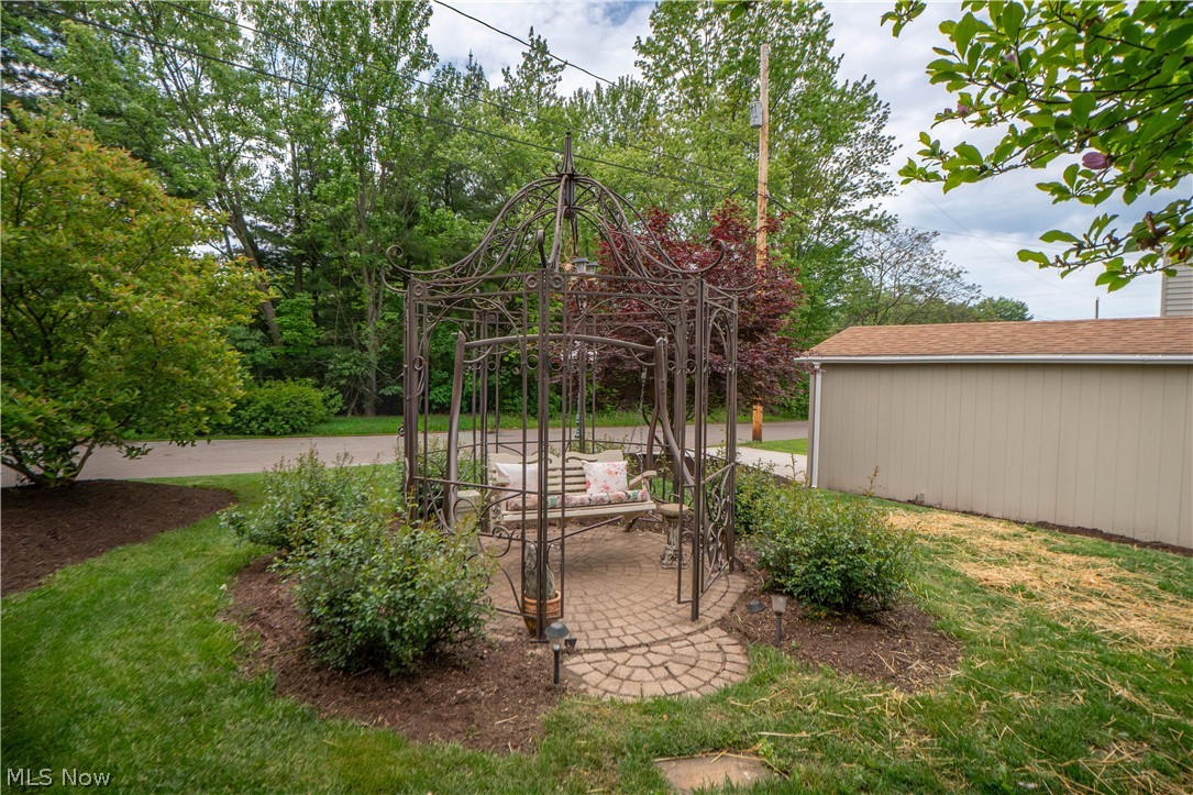 484 Stull Avenue Akron OH 44312