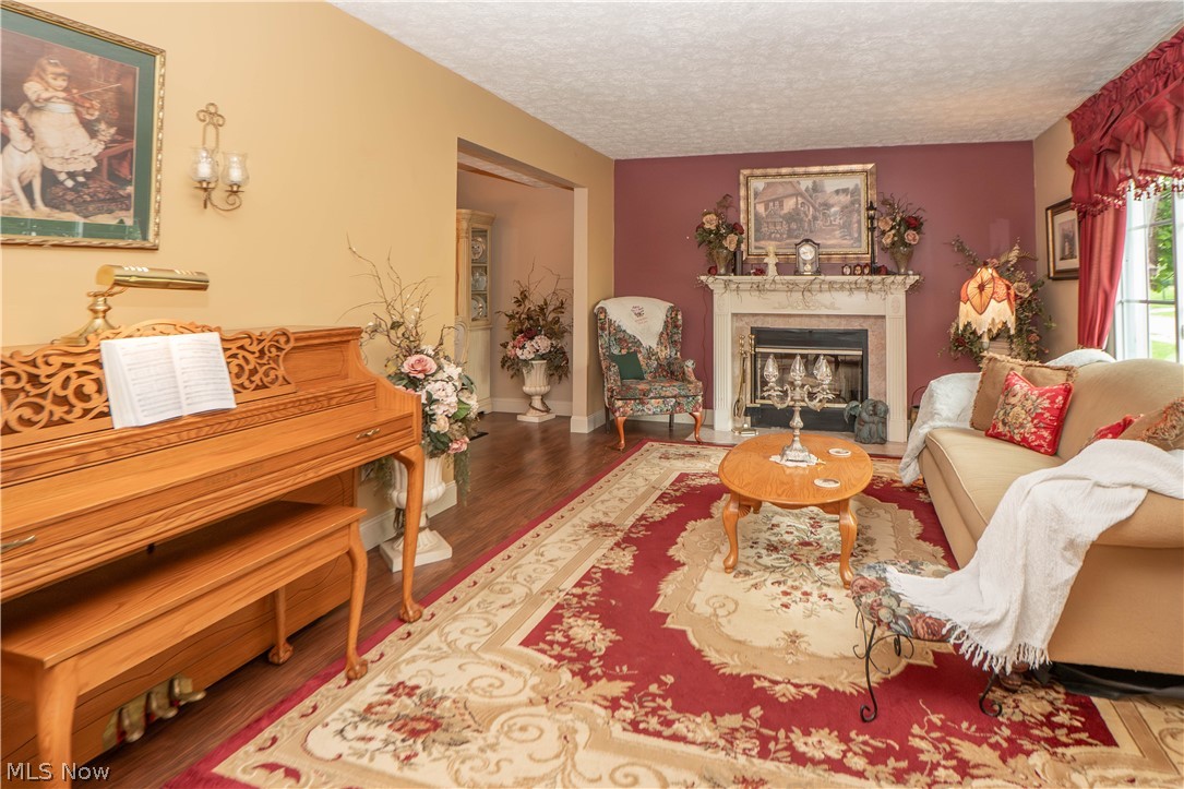 484 Stull Avenue Akron OH 44312