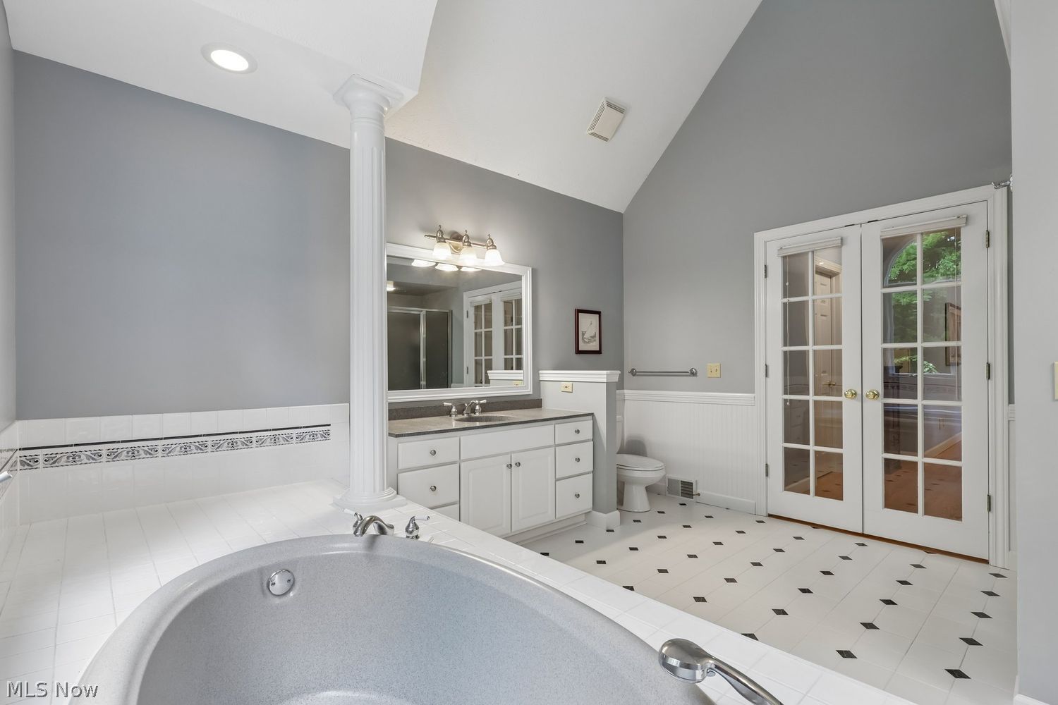 12489 Bentbrook Drive Chesterland OH 44026