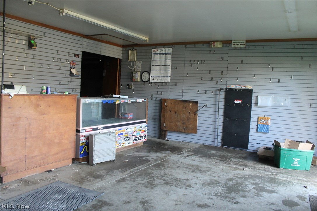 11481 State Route 44 Mantua OH 44255