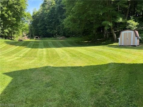 10199 Malibu Road NE Minerva OH 44657