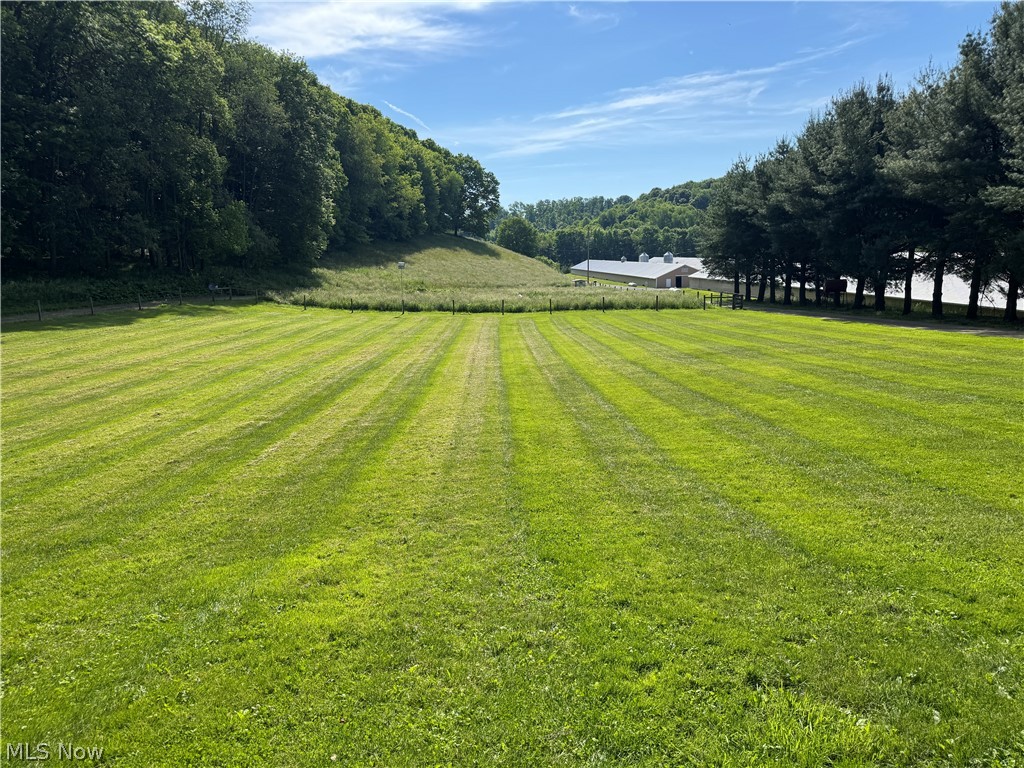 10199 Malibu Road NE Minerva OH 44657
