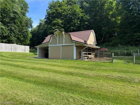 10199 Malibu Road NE Minerva OH 44657
