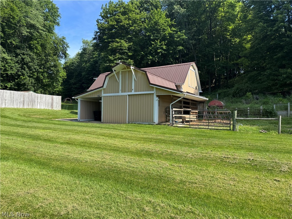 10199 Malibu Road NE Minerva OH 44657