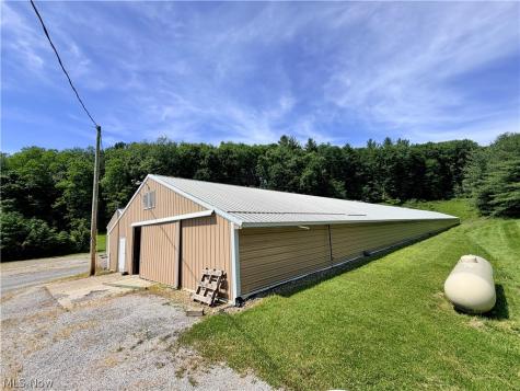 10199 Malibu Road NE Minerva OH 44657