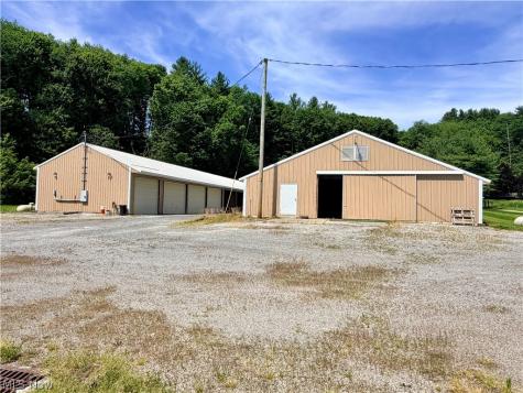 10199 Malibu Road NE Minerva OH 44657