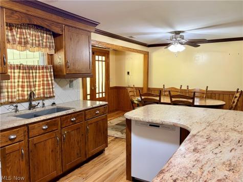 10199 Malibu Road NE Minerva OH 44657