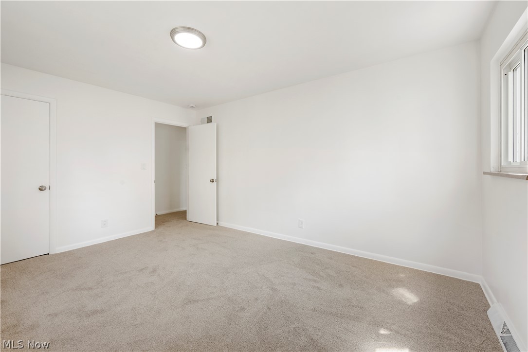482 Garnette Road Akron OH 44313
