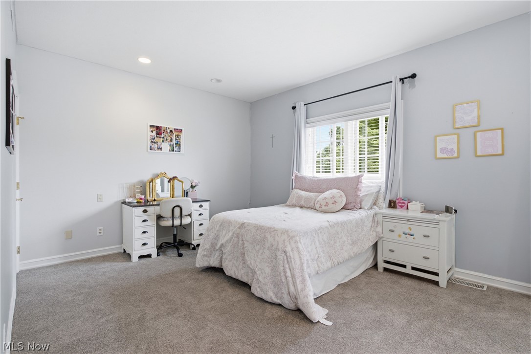 315 Glengarry Drive Aurora OH 44202