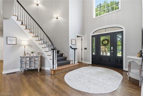 315 Glengarry Drive Aurora OH 44202