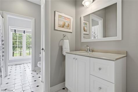 315 Glengarry Drive Aurora OH 44202
