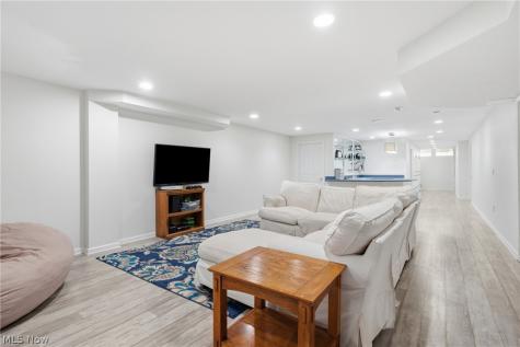 315 Glengarry Drive Aurora OH 44202