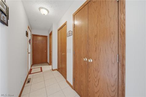 3061 Bucklers Street NW Uniontown OH 44685