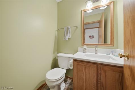 3061 Bucklers Street NW Uniontown OH 44685
