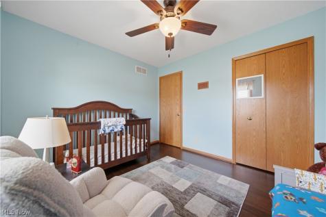 3061 Bucklers Street NW Uniontown OH 44685