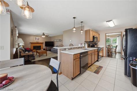 3061 Bucklers Street NW Uniontown OH 44685