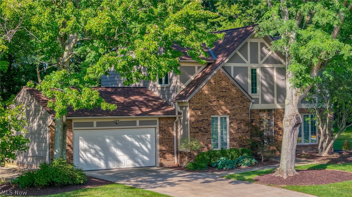 32871 N Burr Oak Drive Solon OH 44139