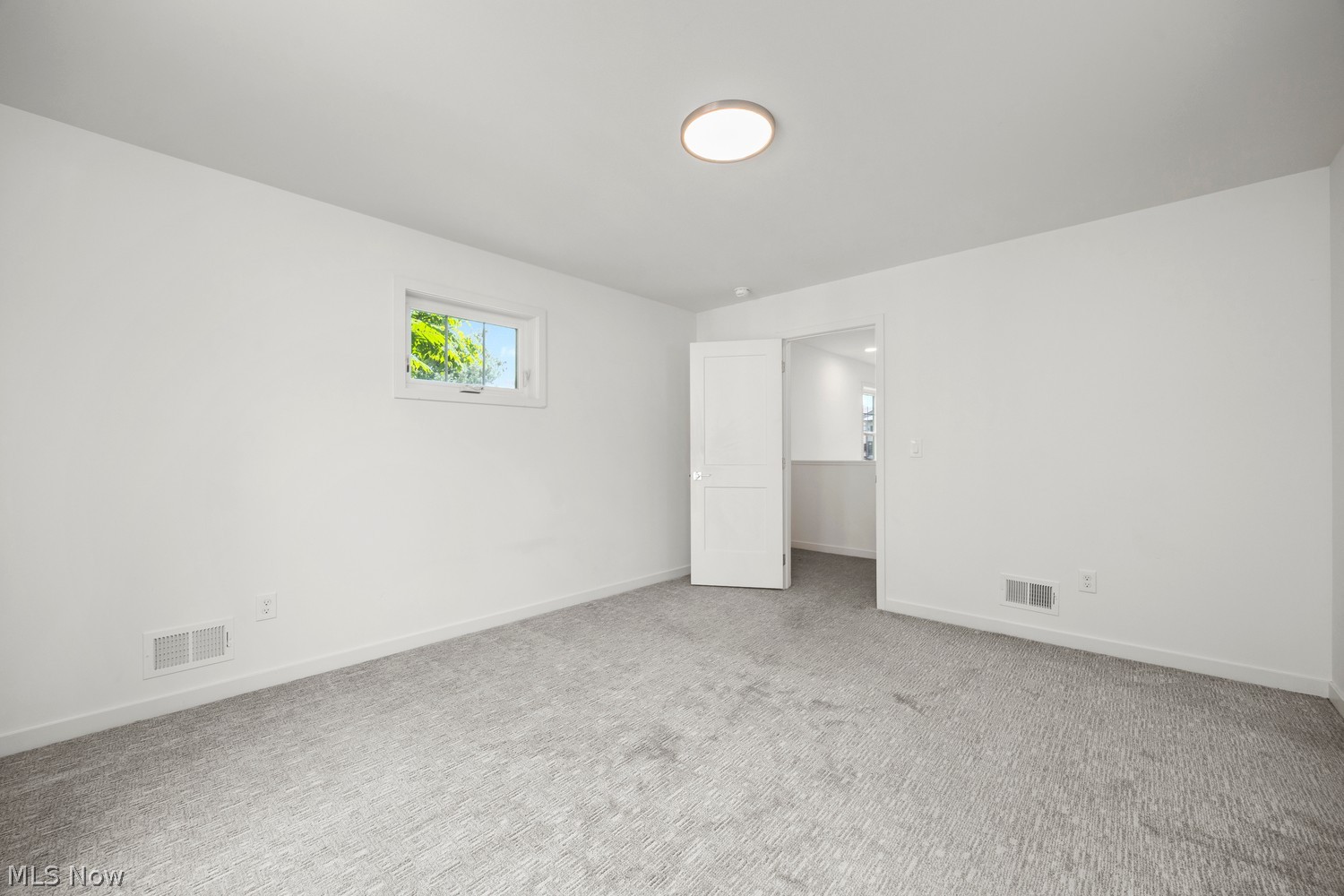 3527 Siam Avenue Cleveland OH 44113
