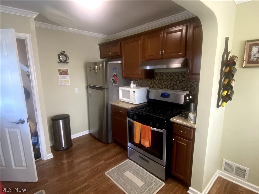 5714 Kenneth Avenue Parma OH 44129