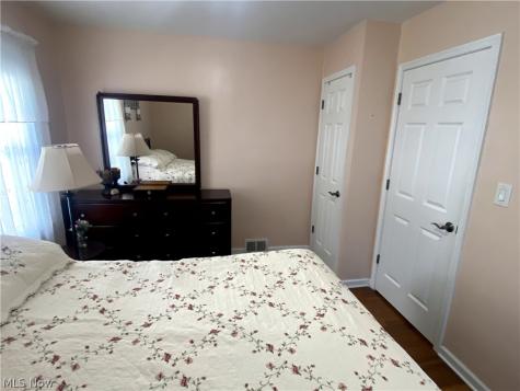 5714 Kenneth Avenue Parma OH 44129