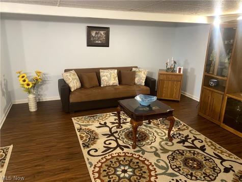 5714 Kenneth Avenue Parma OH 44129