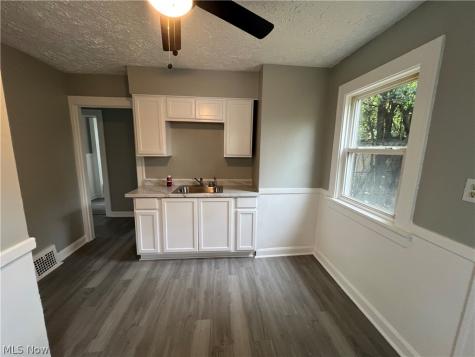 3684 E 105th Street Cleveland OH 44105