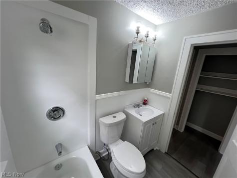 3684 E 105th Street Cleveland OH 44105