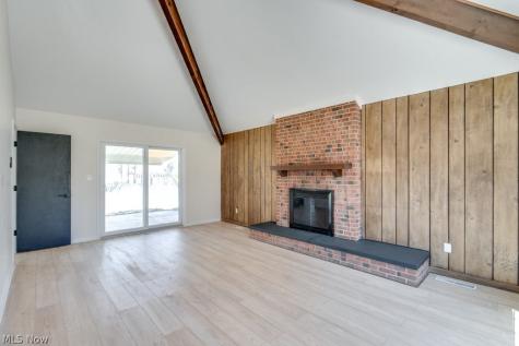 292 Parkview Drive Aurora OH 44202