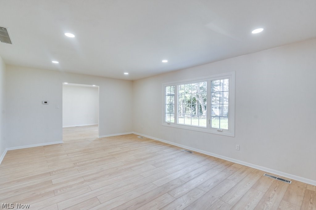 292 Parkview Drive Aurora OH 44202