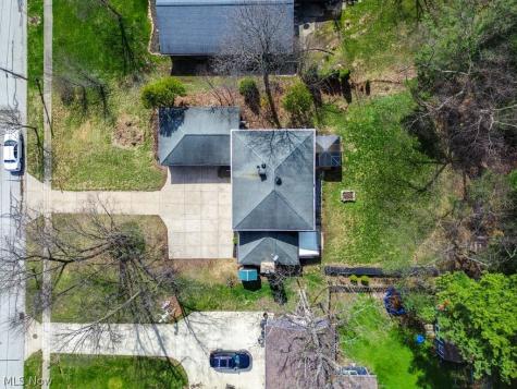 292 Parkview Drive Aurora OH 44202