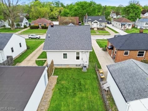 4044 W 223rd Street Fairview Park OH 44126