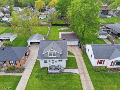4044 W 223rd Street Fairview Park OH 44126