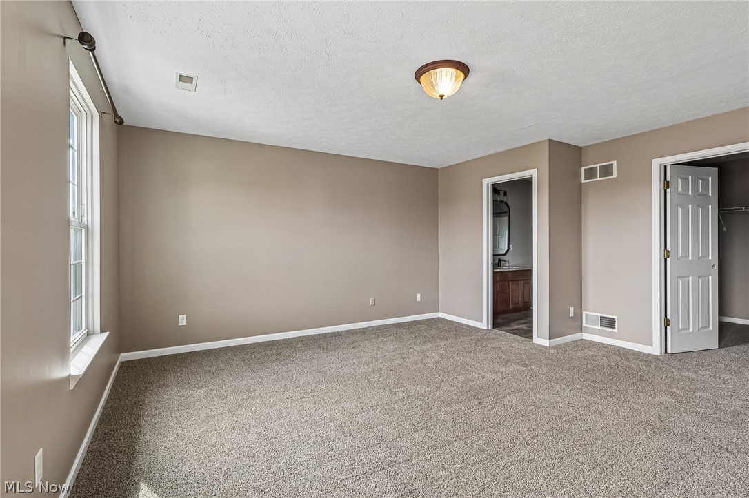 38210 Kingston Drive North Ridgeville OH 44039
